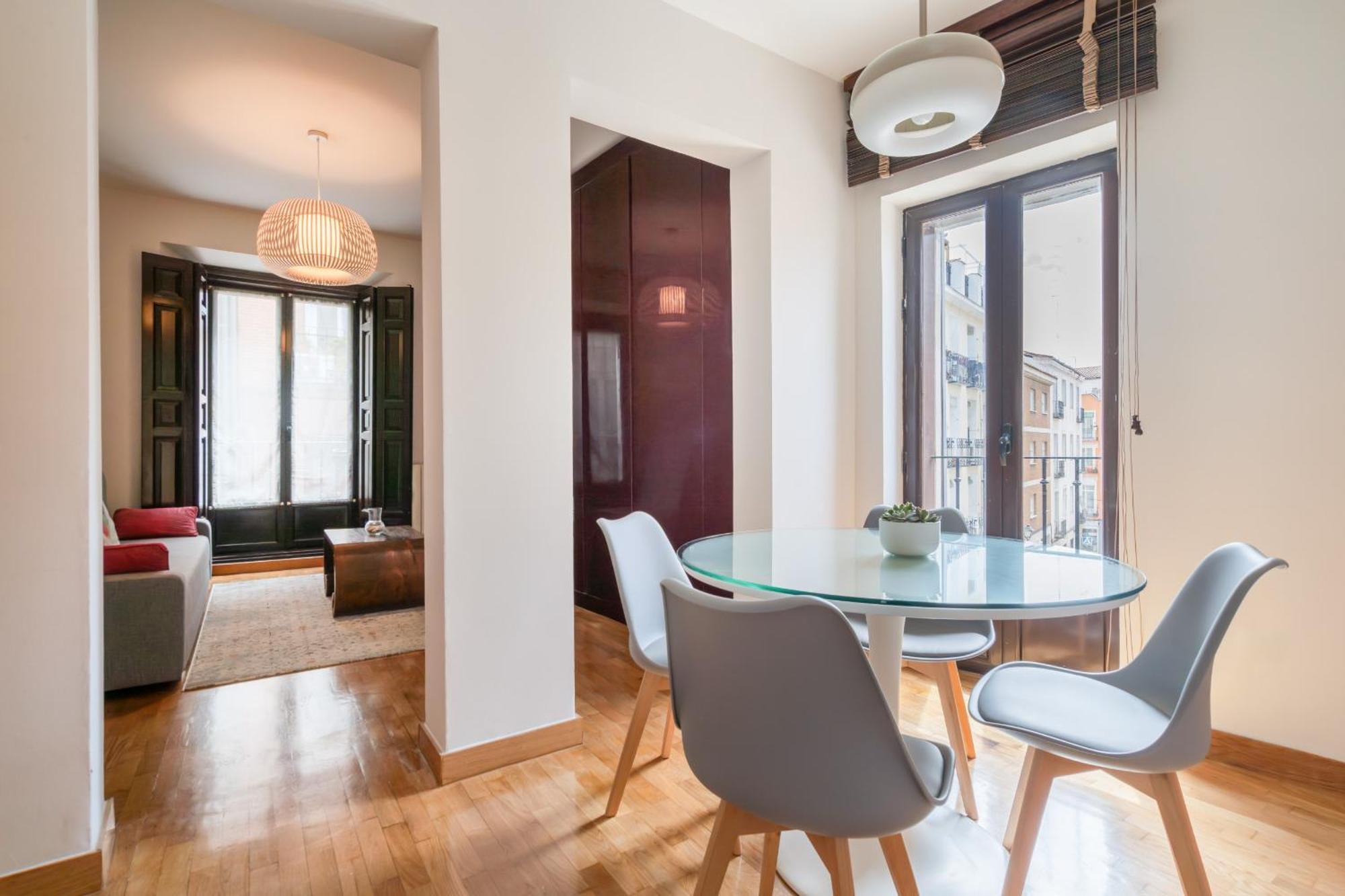 Apartamento Exterior En Lavapies Alquiler Temporal Madrid Buitenkant foto