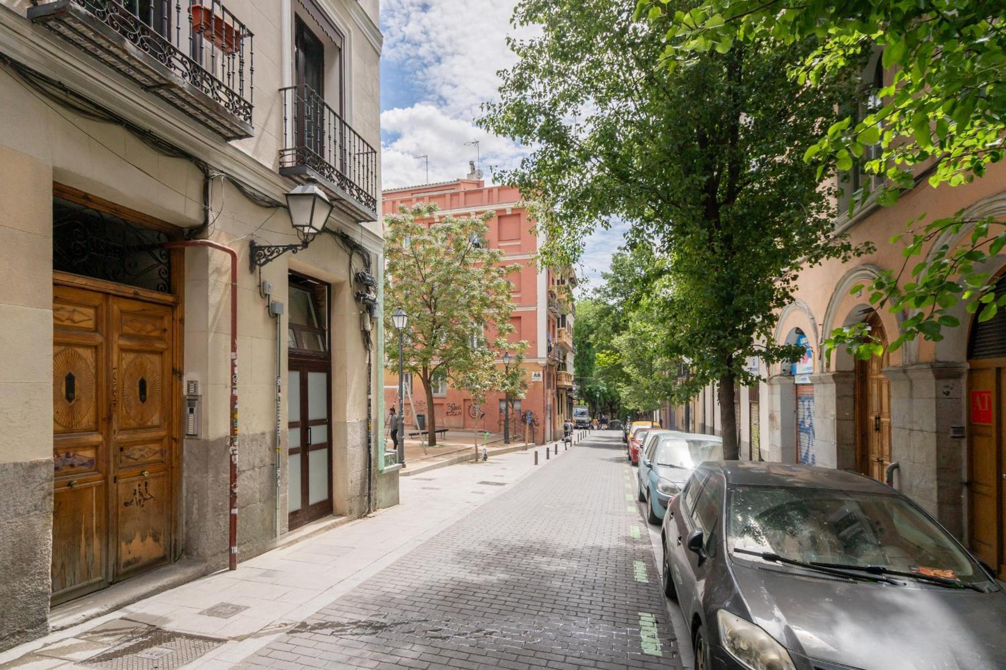 Apartamento Exterior En Lavapies Alquiler Temporal Madrid Buitenkant foto